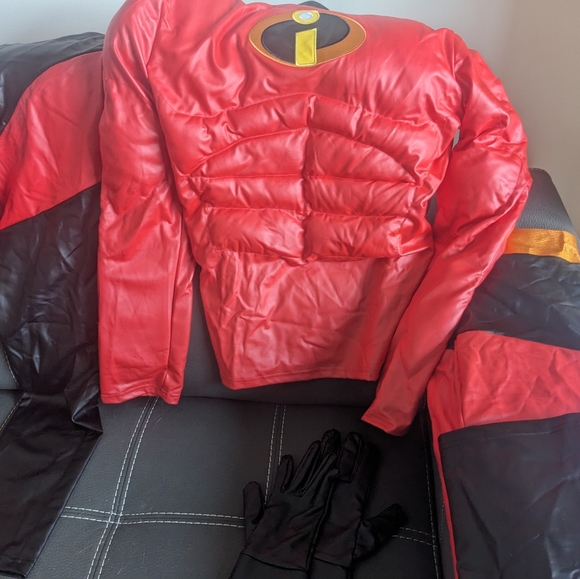 Halloween costumes Incredibles family of 4 - Picture 3 of 10